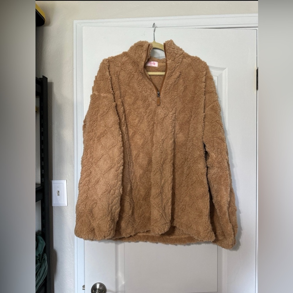 NWOT Pink Lily Pullover